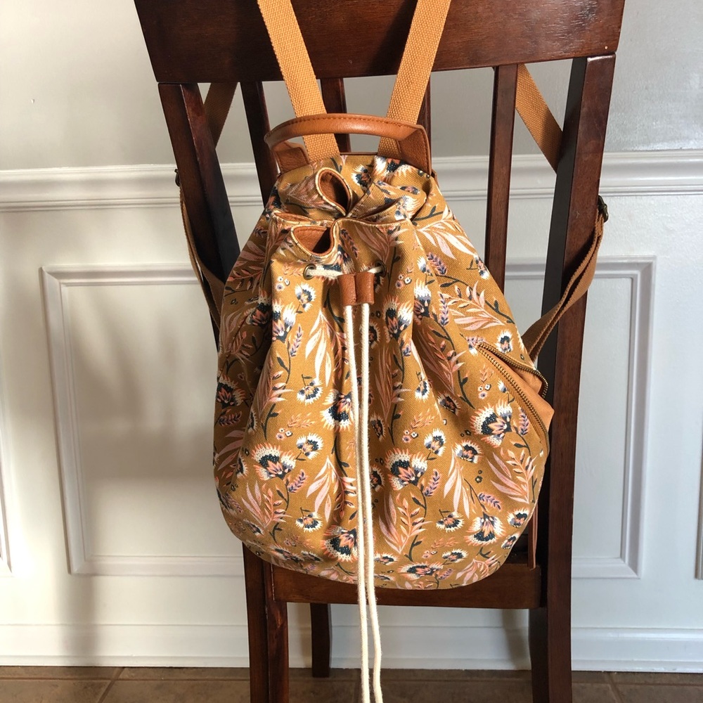 Universal Thread Backpack floral bag